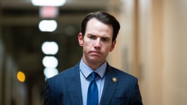 republican-house-member-leaves-the-party-—-but-spares-mike-johnson’s-majority