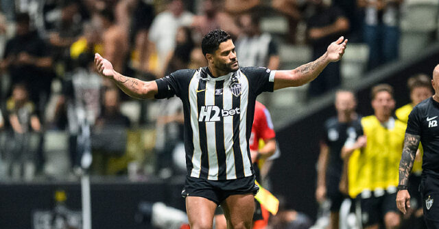 video:-massive-brawl-at-brazilian-cup-soccer-final-leads-to-23-red-cards,-police-intervene