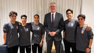 5-iranian-women’s-soccer-players-receive-asylum-in-australia-after-trump-pressure