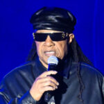 video:-stevie-wonder-lectures-white-people-to-‘overcome-the-mindset-of-white-supremacy’
