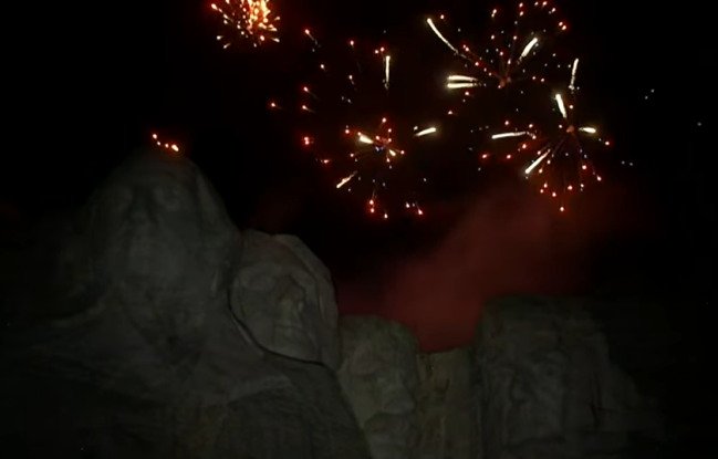 great-news:-national-park-service-announces-fireworks-returning-to-mount-rushmore-for-independence-day