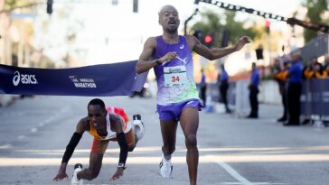 michigan-high-school-coach-wins-los-angeles-marathon-in-dramatic-photo-finish