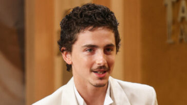 hollywood-stars-slam-timothee-chalamet-for-saying-‘no-one-cares’-about-ballet,-opera