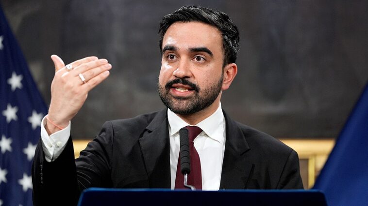 mamdani-sparks-viral-outrage-over-dinner-photo-with-mahmoud-khalil-inside-gracie-mansion:-‘disgraceful’