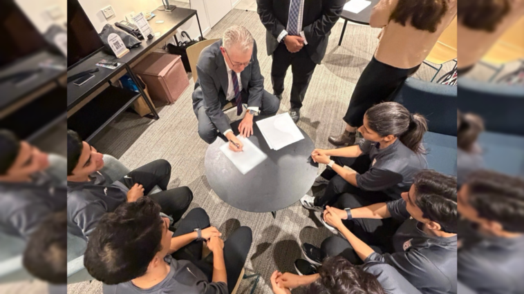 australia-grants-asylum-to-members-of-the-iranian-women’s-soccer-team-one-player-makes-last-minute-plea-as-players-return-home