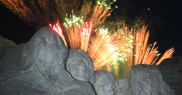 fireworks-will-return-to-mount-rushmore-for-independence-day-‘grand-celebration’