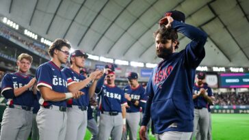 czech-electrician,-known-in-japan-as-pitcher-who-struck-out-shohei-ohtani,-gets-ovation-in-final-wbc-game