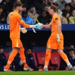 spurs-gk-subbed-after-atleti-score-3-in-15-mins