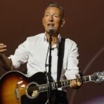 ‘a-woke-joke’-–-fans-furious-at-hypocrite-bruce-springsteen-as-tickets-to-his-‘no-kings’-tour-are-so-expensive,-only-royalty-can-afford-them