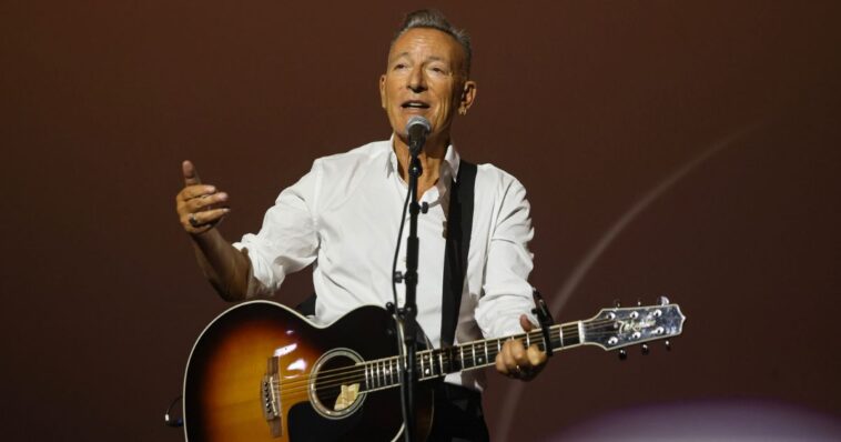 ‘a-woke-joke’-–-fans-furious-at-hypocrite-bruce-springsteen-as-tickets-to-his-‘no-kings’-tour-are-so-expensive,-only-royalty-can-afford-them