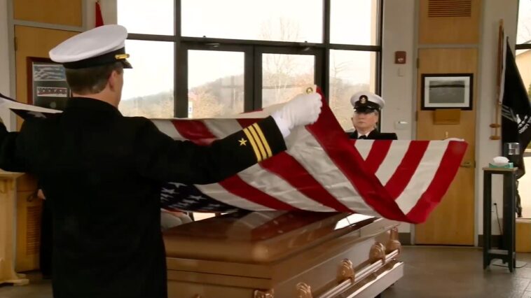 ‘unclaimed’-navy-veteran-given-full-military-honors-as-community-refuses-to-let-him-be-buried-alone