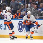 islanders’-late-magic-continues-with-wild-comeback-win-over-blues