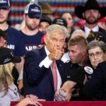 dr-oz-helps-older-woman-who-collapsed-during-trump’s-speech-at-kentucky-event