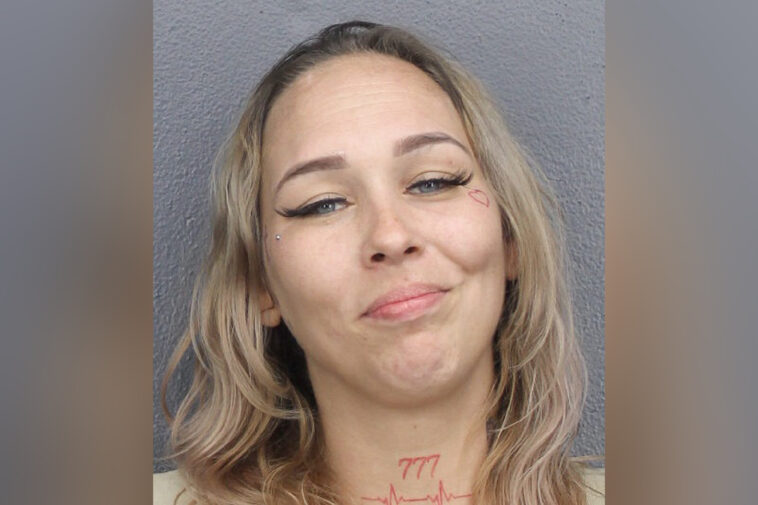 florida-mom-with-face-tattoo-grins-in-mugshot-after-allegedly-trying-to-murder-sister