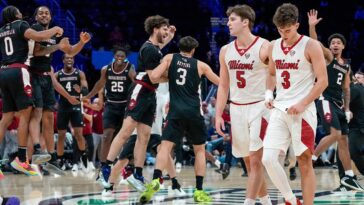 umass-hands-miami-(ohio)-first-loss,-crushing-dream-season-and-jeopardizing-tournament-bid