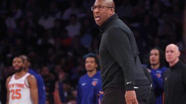 mike-brown-trying-to-fix-knicks-recent-early-game-‘wake-up’-calls