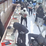 terrifying-moment-gang-raids-jewelry-store-for-$1.7m-in-one-minute