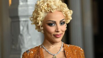 doja-cat-admits-she-piled-on-chalamet-for-clicks,-says-she-was-‘virtue-signaling’