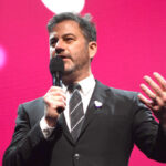 jimmy-kimmel-helps-democrats-raise-millions-at-hollywood-fundraiser-with-hakeem-jeffries,-nancy-pelosi