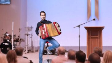 oh-no:-why-did-the-worship-leader-bring-an-accordion-onto-the-stage?