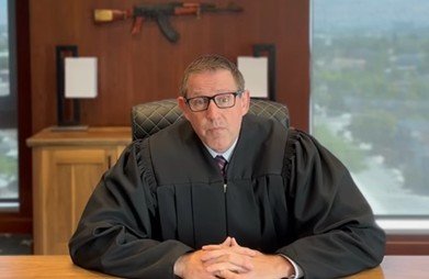 trump-judge-triggers-his-woke-9th-circuit-court-colleagues-with-an-explosive-dissent-in-case-about-“swinging-d*cks”-in-a-female-only-spa