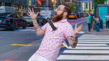 tragedy:-liberal-gets-stabbed-before-finishing-telling-people-how-peaceful-islam-is