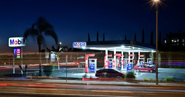 fbi-arrests-10-indians-for-allegedly-staging-armed-robberies-in-visa-fraud-scheme