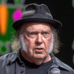 ‘depressed’-neil-young-working-on-anti-trump-protest-album