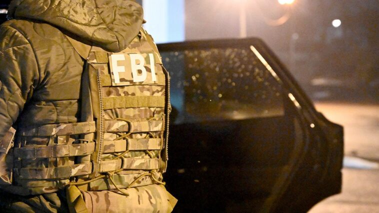 fbi-busts-convenience-store-clerks-for-‘staged-armed-robberies’-to-apply-for-immigration-benefits