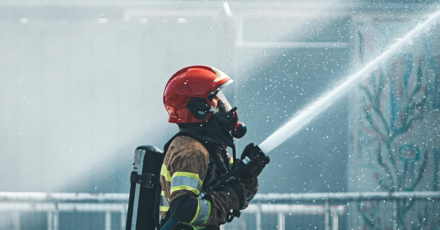 video:-missouri-firefighter-unharmed-in-fall-through-floor-while-rescuing-three-from-apartment-blaze