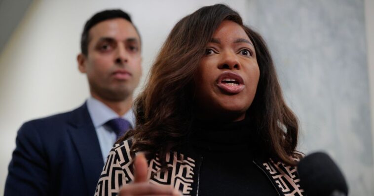 breaking:-jasmine-crockett-security-officer-shot,-killed-by-swat-team