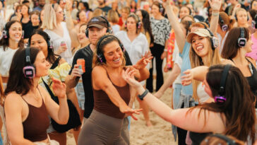 thousands-ditch-late-night-booze-filled-clubs-to-party-at-5-am.-on-australian-beaches