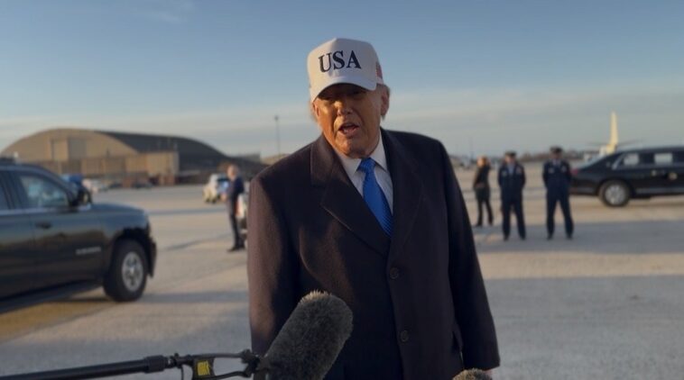 watch:-trump-calls-out-mexican-president-claudia-sheinbaum-–-“the-cartels-are-running-mexico.-we-can’t-have-that!”