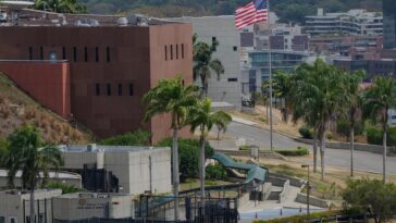 american-flag-raised-at-us-embassy-in-venezuela-for-the-1st-time-since-2019