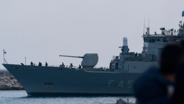 trump:-‘many-countries’-will-send-warships-to-patrol-the-strait-of-hormuz