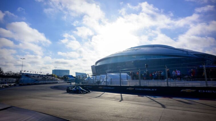 party-foul:-red-flag-for-caterers-on-indycar-track