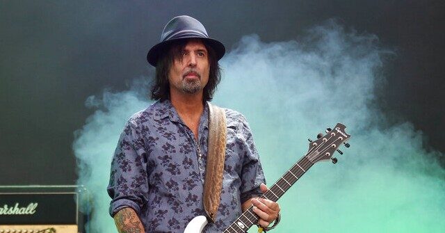 motorhead-guitarist-phil-campbell-dead-at-64
