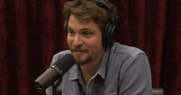 yellowstone-star-who-lives-in-montana-says-locals-are-‘not-happy’-about-people-from-california-moving-to-their-state-(video)