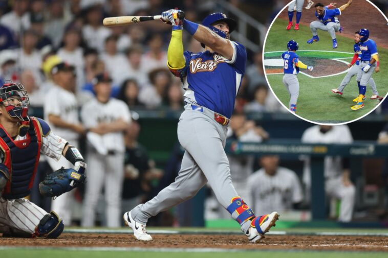 wilyer-abreu-uncorks-epic-bat-flip-after-putting-venezuela-ahead-in-stunning-wbc-upset-against-japan
