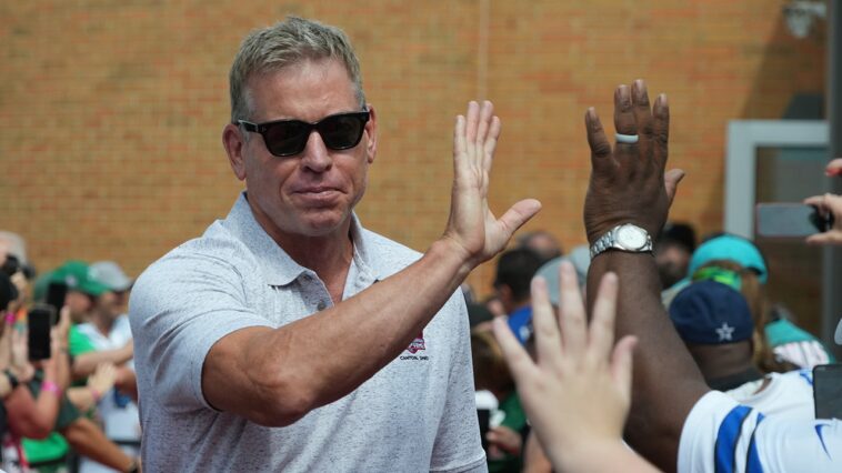 ex-nfl-star-troy-aikman-drops-theory-about-cause-of-early-season-injuries
