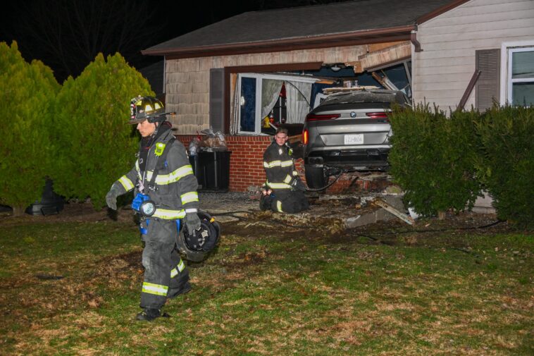 drunken-driver-crashes-bmw-into-long-island-home:-cops