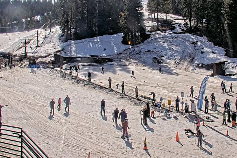 another-ski-resort-closes-early-as-heat-wave-causes-chaos-for-california’s-winter-sports