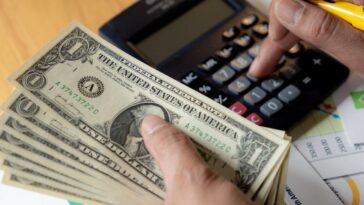 more-americans-make-this-money-move-in-possible-sign-of-economic-woes