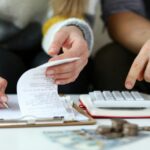 what-america’s-$39-trillion-debt-looks-like-on-a-family-budget