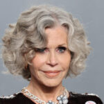 watch:-jane-fonda-protests-paramount-buying-warner-bros.-at-the-oscars,-saying-‘i-slept-with-the-guy’-who-created-cnn