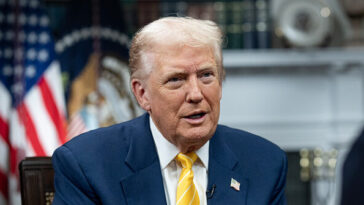 watch-live:-donald-trump-meets-with-trump-kennedy-center-board