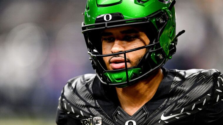 oregon-qb-moore-reveals-mental-health-struggles