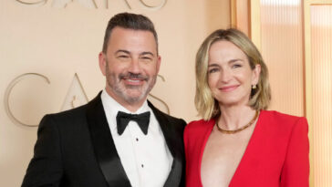 jimmy-kimmel-at-oscars:-‘we-live-in-a-ridiculous-country’