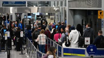 tsa-officers-skip-work-as-paychecks-stop-during-shutdown,-airports-face-chaos-nationwide