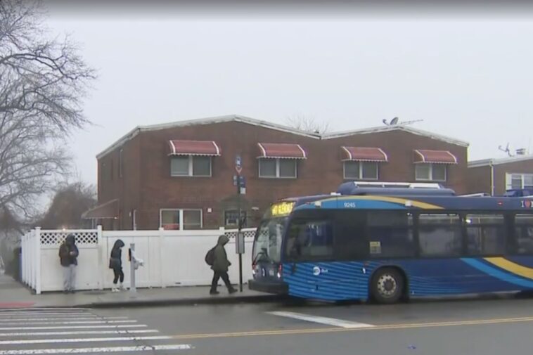 nyc-mom-of-3-randomly-slashed-four-times-by-masked-maniac-on-way-to-bus-stop:-‘i’m-scared-to-go-home’